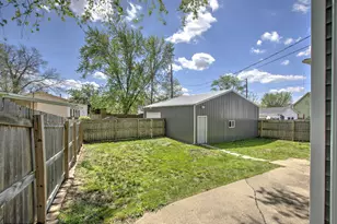 204 W South St, Clifton, IL 61727 - Photo 23