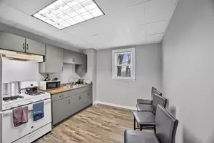 1665 Aberdeen St, Chicago Heights, IL 60411 - Photo 9