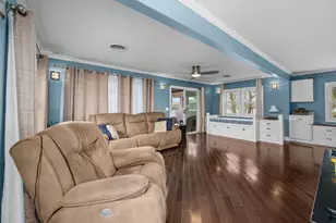 3213 S Shr Dr, Moline, IL 61265 - Photo 9