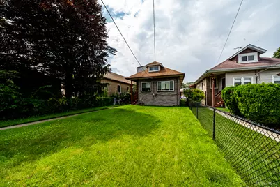 8449 S Dante Avenue, Chicago, IL 60619 - Photo 7