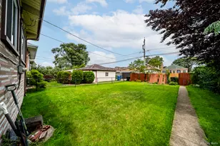 8449 S Dante Ave, Chicago, IL 60619 - Photo 11