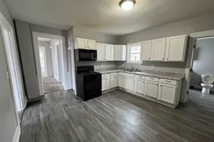 1155 12th Ave, Moline, IL 61265 - Photo 7