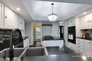 610 Knollwood Rd, Ingleside, IL 60041 - Photo 9