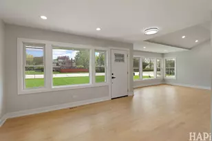 1100 N Hicks Rd, Palatine, IL 60067 - Photo 11