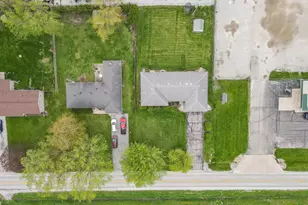 8050 N 2000E Rd, Manteno, IL 60950 - Photo 35