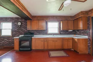 8050 N 2000E Rd, Manteno, IL 60950 - Photo 17