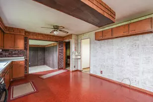 8050 N 2000E Rd, Manteno, IL 60950 - Photo 15