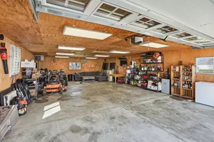 11929 E 3500 N Rd, Momence, IL 60954 - Photo 23