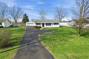11929 E 3500 N Rd, Momence, IL 60954 - Photo 13