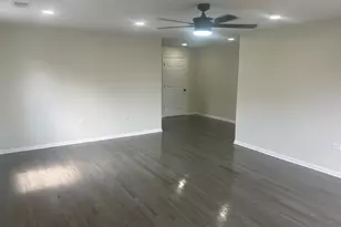 8015 S Avalon Ave, Chicago, IL 60619 - Photo 15
