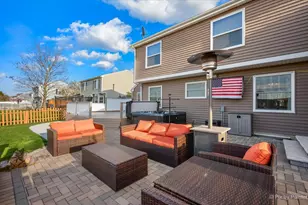 1425 Iris Ave, Carol Stream, IL 60188 - Photo 5