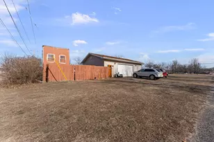 303 Jefferson St, New Boston, IL 61272 - Photo 29