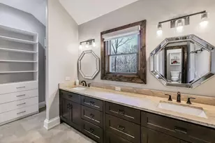 2038 Camphill Cir, Inverness, IL 60067 - Photo 17