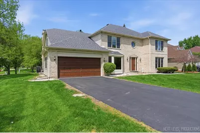 301 Stoneleigh Lane, Oswego, IL 60543 - Photo 3