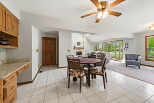 301 Stoneleigh Ln, Oswego, IL 60543 - Photo 13