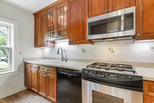 2656 Broadway Ave, Evanston, IL 60201 - Photo 7