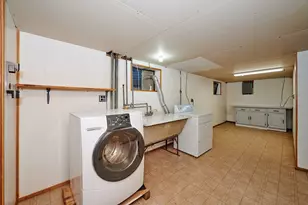 5500 Harvard Terrace, Skokie, IL 60077 - Photo 37