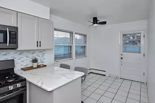 5500 Harvard Terrace, Skokie, IL 60077 - Photo 9