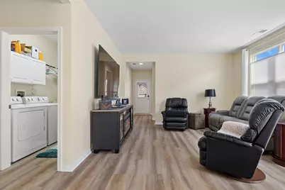 3295 Comstock Court, Mundelein, IL 60060 - Photo 3