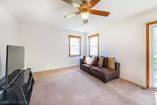1705 Charles Ave, Algonquin, IL 60102 - Photo 7