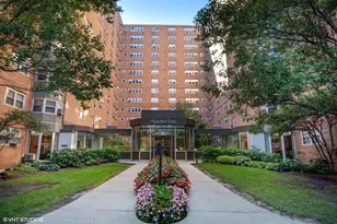 4980 N Marine Dr, Chicago, IL 60640 - Photo 1