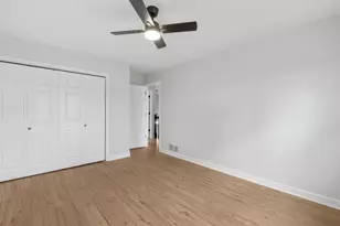 [Address not provided], Prospect Heights, IL 60070 - Photo 23