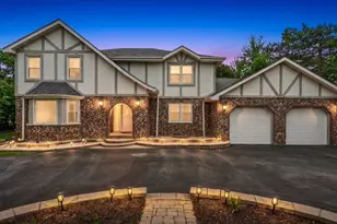 801 Waltz Ct, Prospect Heights, IL 60070 - Photo 3