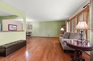 17833 Maine Ct, Orland Park, IL 60467 - Photo 5