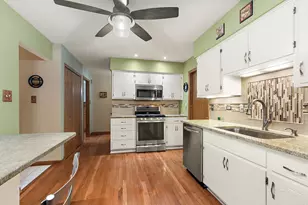 17833 Maine Ct, Orland Park, IL 60467 - Photo 9