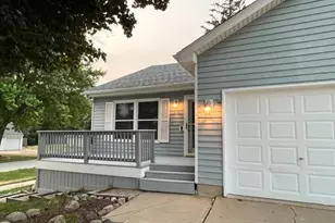 603 Willow St, Maple Park, IL 60151 - Photo 3