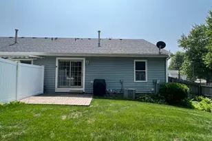 603 Willow St, Maple Park, IL 60151 - Photo 5