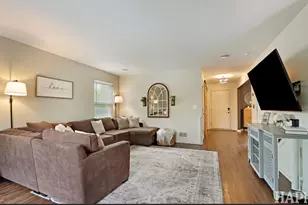 1053 Wheatland Dr, Crystal Lake, IL 60014 - Photo 15