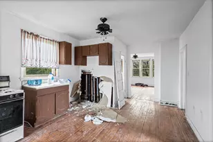 8405 S Baltimore Ave, Chicago, IL 60617 - Photo 15