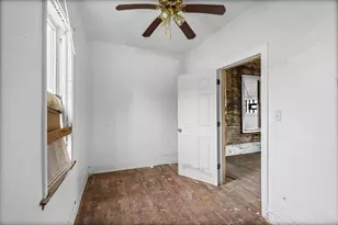 8405 S Baltimore Ave, Chicago, IL 60617 - Photo 13