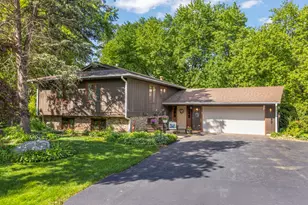 2 Faro Ct, Oswego, IL 60543 - Photo 5