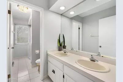 11547 Burr Oak Lane, Burr Ridge, IL 60527 - Photo 21