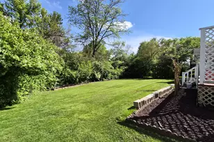 11547 Burr Oak Ln, Burr Ridge, IL 60527 - Photo 33