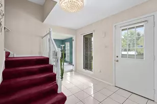 11547 Burr Oak Ln, Burr Ridge, IL 60527 - Photo 3