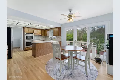 11547 Burr Oak Lane, Burr Ridge, IL 60527 - Photo 9