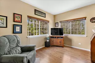 2825 Haven Ln, Lindenhurst, IL 60046 - Photo 11
