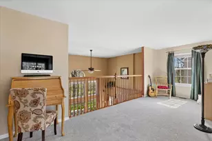 2825 Haven Ln, Lindenhurst, IL 60046 - Photo 19