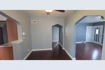 2519 E Locust Street, Davenport, IA 52803 - Photo 5