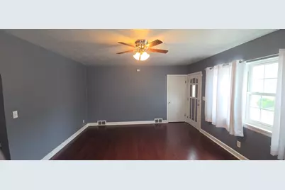 2519 E Locust Street, Davenport, IA 52803 - Photo 3