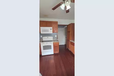 2519 E Locust Street, Davenport, IA 52803 - Photo 9