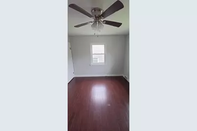 2519 E Locust Street, Davenport, IA 52803 - Photo 13