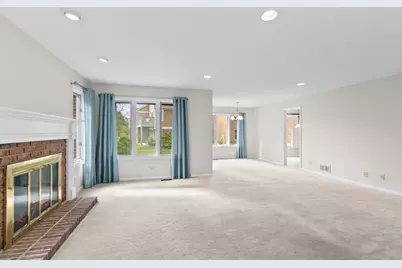 1625 Clayton Court, Arlington Heights, IL 60004 - Photo 3
