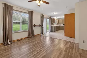 1109 Candlewick Dr, Poplar Grove, IL 61065 - Photo 7