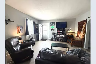 511 E Jackson Street, Bloomington, IL 61701 - Photo 3