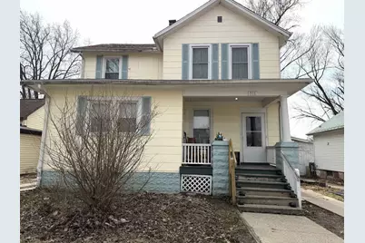 511 E Jackson Street, Bloomington, IL 61701 - Photo 1