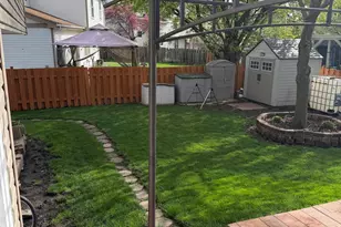 2101 Camden Ln, Hanover Park, IL 60133 - Photo 9